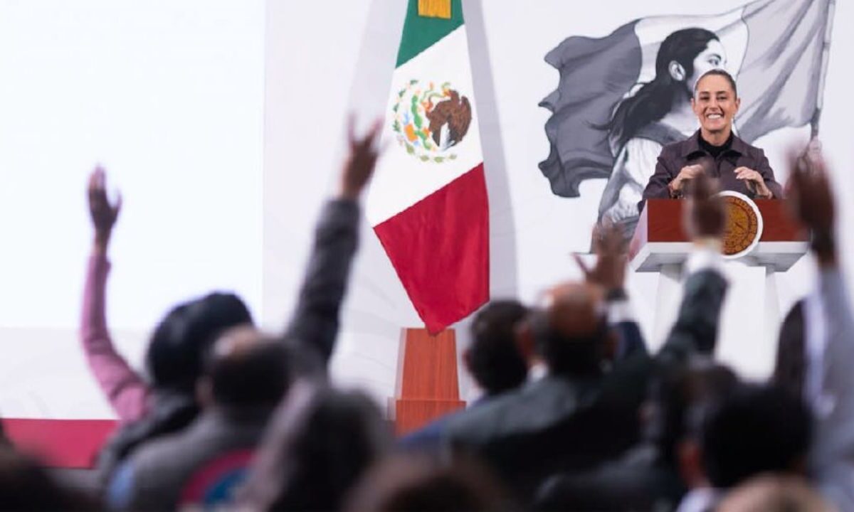 Pese a la ausencia de la presidenta Sheinbaum, este viernes 5 de diciembre habrá Mañanera del Pueblo, la encabezará Rosa Icela.