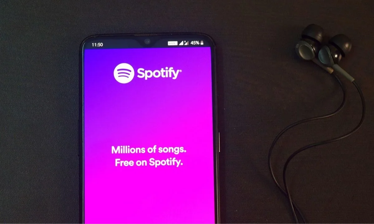 Spotify confirmó la desactivación de cuentas de un grupo de hackers activistas que copiaron millones de archivos de música y metadatos.