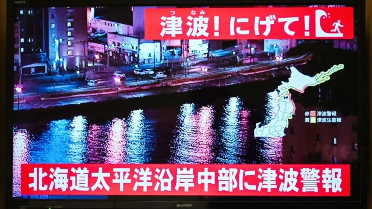Un sismo de magnitud 7,6 sacudió el lunes la costa norte de Japón, autoridades levantaron la alerta de tsunami en la madrugada del martes (tiempo local).