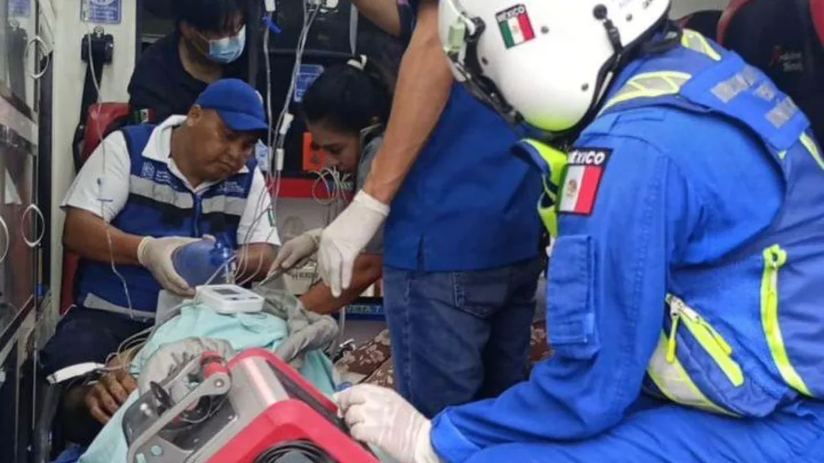 Heridos en la explosión en Coahuayana aterrizaron en inmediaciones de Ciudad Salud y se les envió a hospitales de alta especialidad.Heridos en la explosión en Coahuayana aterrizaron en inmediaciones de Ciudad Salud y se les envió a hospitales de alta especialidad.Heridos en la explosión en Coahuayana aterrizaron en inmediaciones de Ciudad Salud y se les envió a hospitales de alta especialidad.