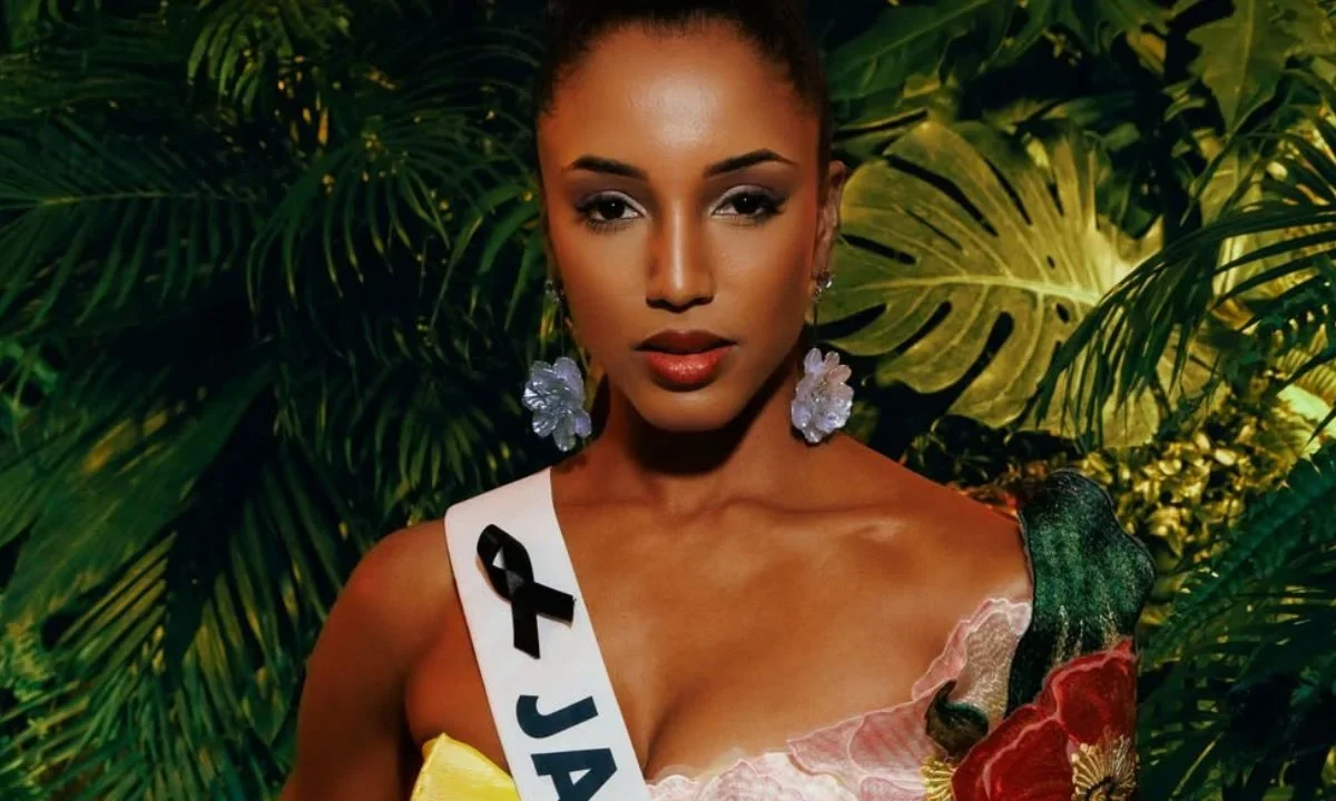 La representante de Jamaica en Miss Universo, Gabrielle Henry, continúa convaleciente tras su aparatosa caída en el certamen; esto pasó.