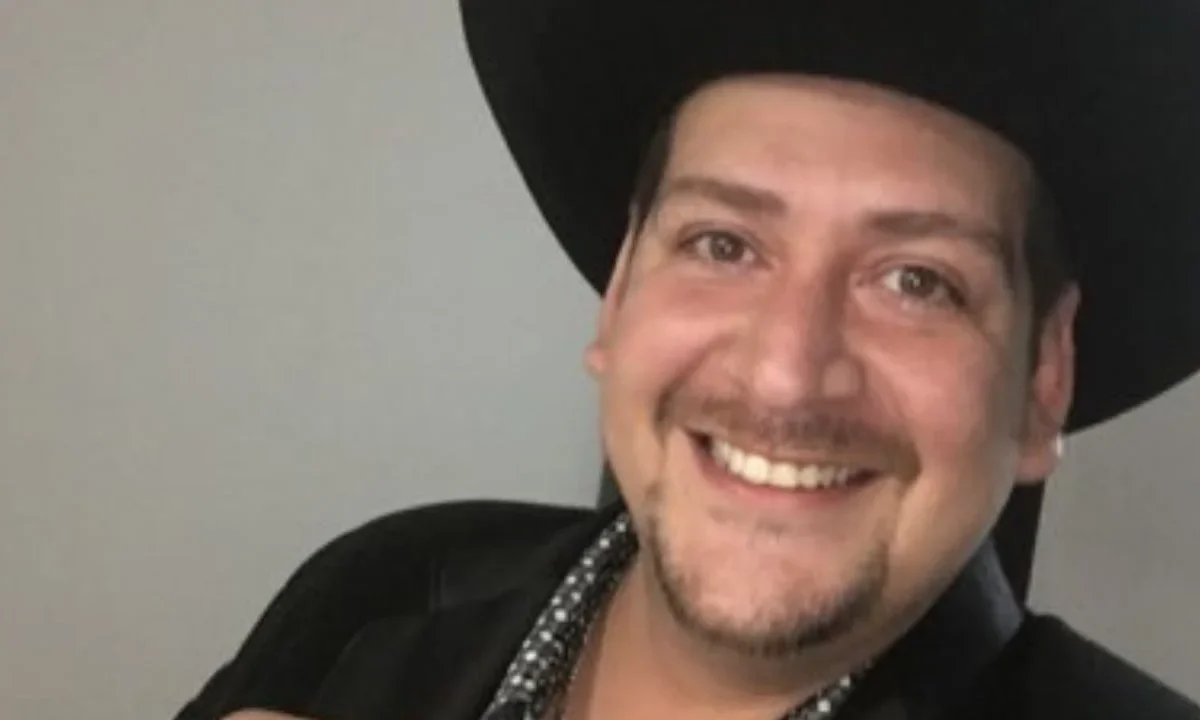 El comediante regio Jesús Alberto González, mejor conocido como ‘El Cometa Show’, falleció a los 40 años de edad.