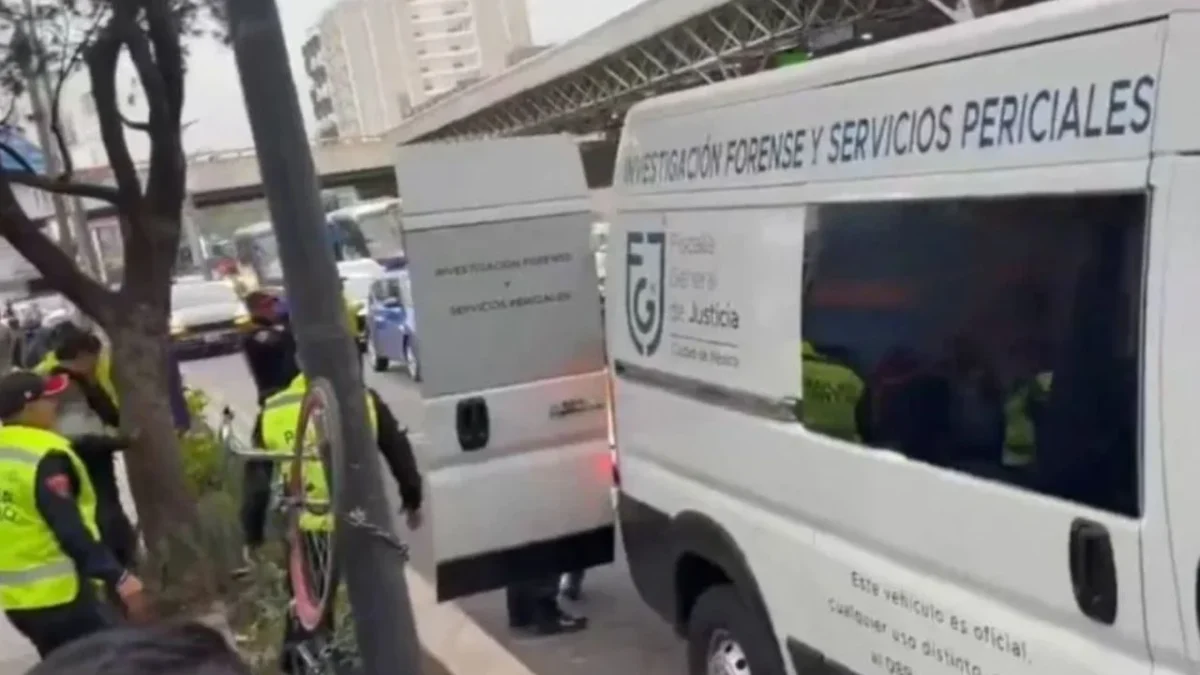 Adulto mayor muere en Metro Chabacano de la Línea 2