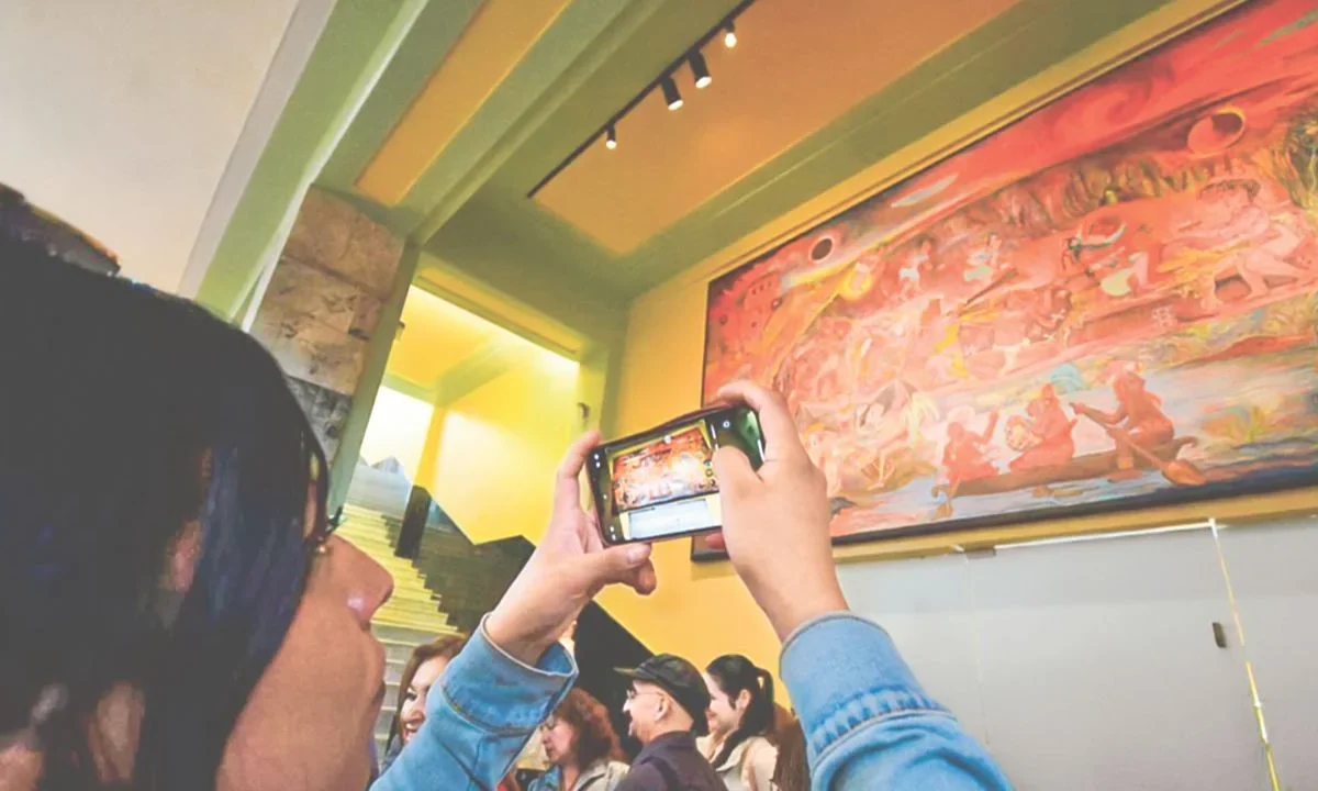 El Museo del Palacio de Bellas Artes ofrece una serie de visitas guiadas a sus colecciones permanentes y exposiciones temporales.