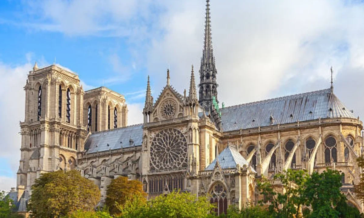 Tras su restauración, Notre Dame ha recibido a más de 11 millones de visitantes de todo el mundo