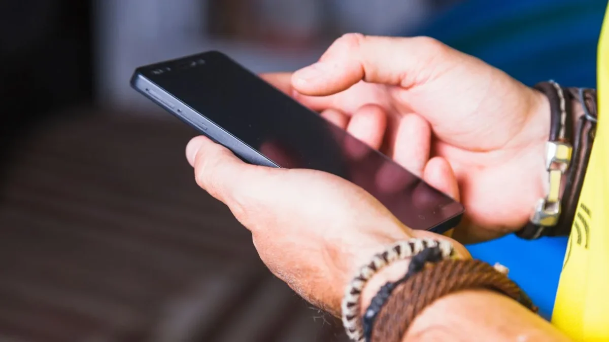 La nueva CRT impuso un plazo para que todas las líneas telefónicas en México estén ligadas a una persona física o moral o sufrirán suspensión.