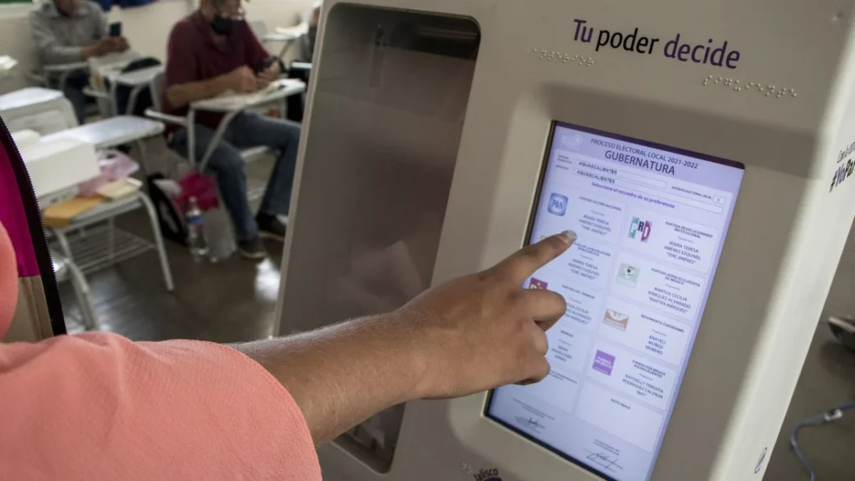 Consejero del INE señala que un sistema digital para el sufragio es vulnerable, Gobierno ha sido víctima de ciberdelincuentes.