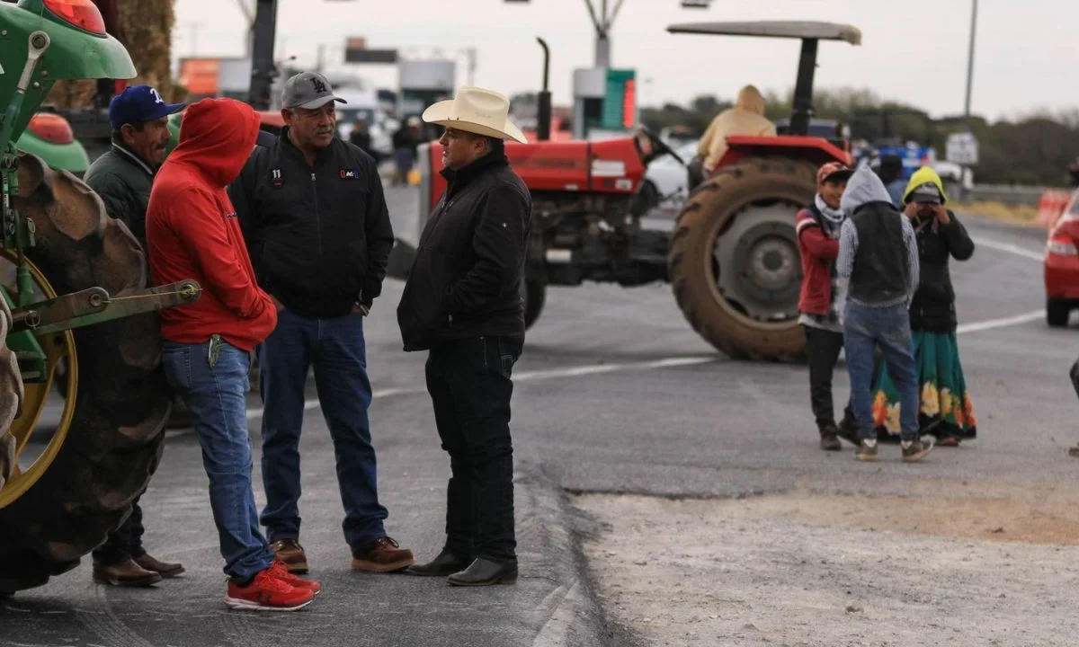 Productores pidieron a los legisladores aplazar la votación de la Ley de Aguas en la Comisión de Recursos Hidráulicos.