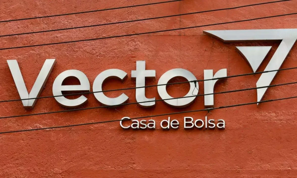 Revocación de licencia de Vector no tiene que ver con señalamientos de lavado de dinero del Departamento del Tesoro y el FinCEN: CNBV.