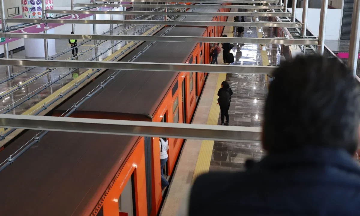 El Metro también firmó un convenio con el Instituto para la Atención y Prevención de las Adicciones, ello en pro de la salud mental