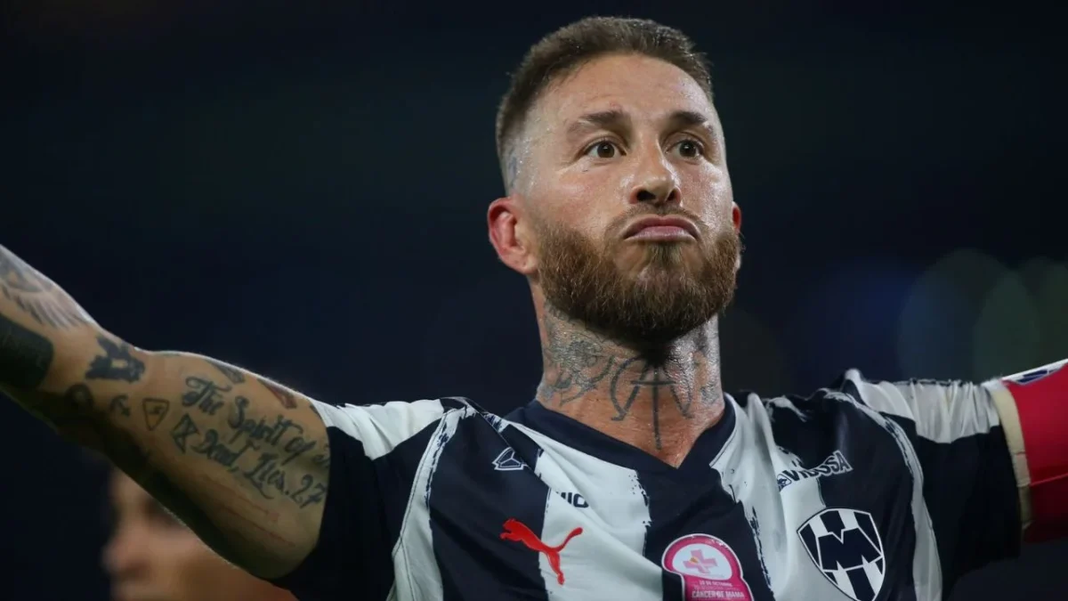 El defensa español, Sergio Ramos cumplió su advertencia de no renovar su contrato con Rayados de Monterrey que vence en diciembre de 2025.