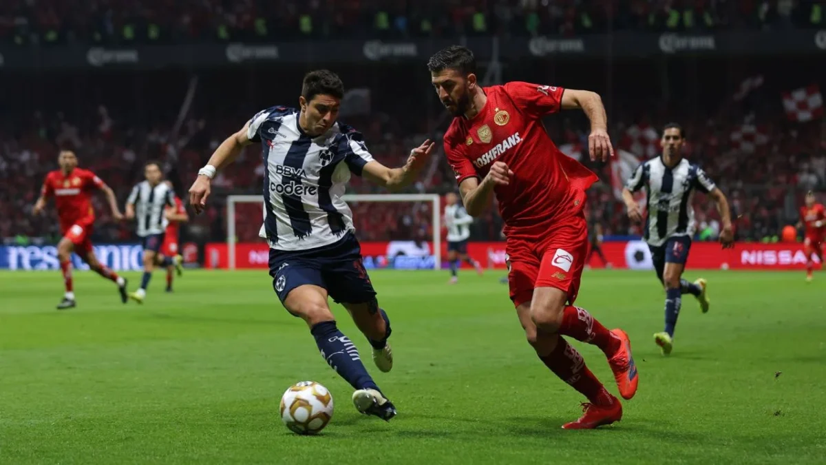 Toluca avanza a la final del futbol mexicano tras vencer a Monterrey 3-2 en el juego de vuelta de semifinales en el Nemesio Diez.