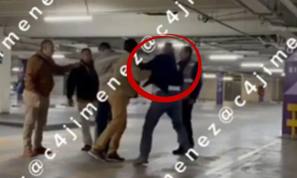 ¡Yo soy diputado de aquí!: Entre forcejeos, Ublester Santiago pelea con guardias en estacionamiento
