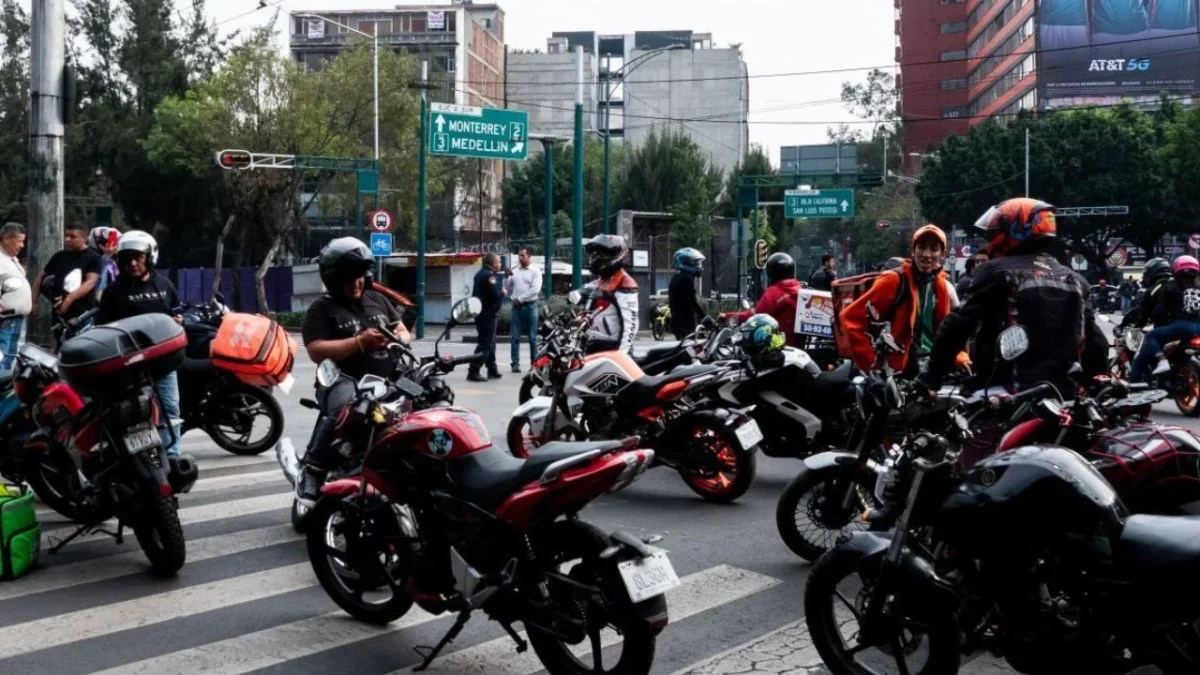 Bloquean Calzada de Tlalpan por motociclista arrastrado en Iztapalapa