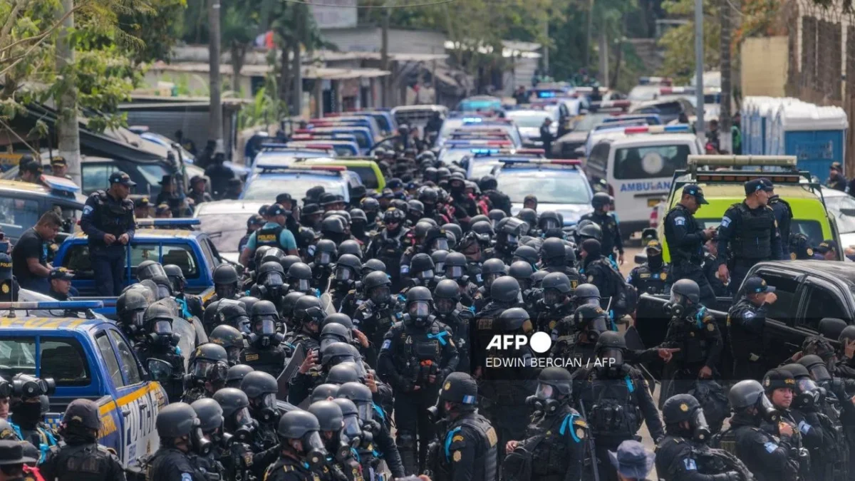 Guatemala decreta estado de sitio tras asesinato de policías por pandilleros