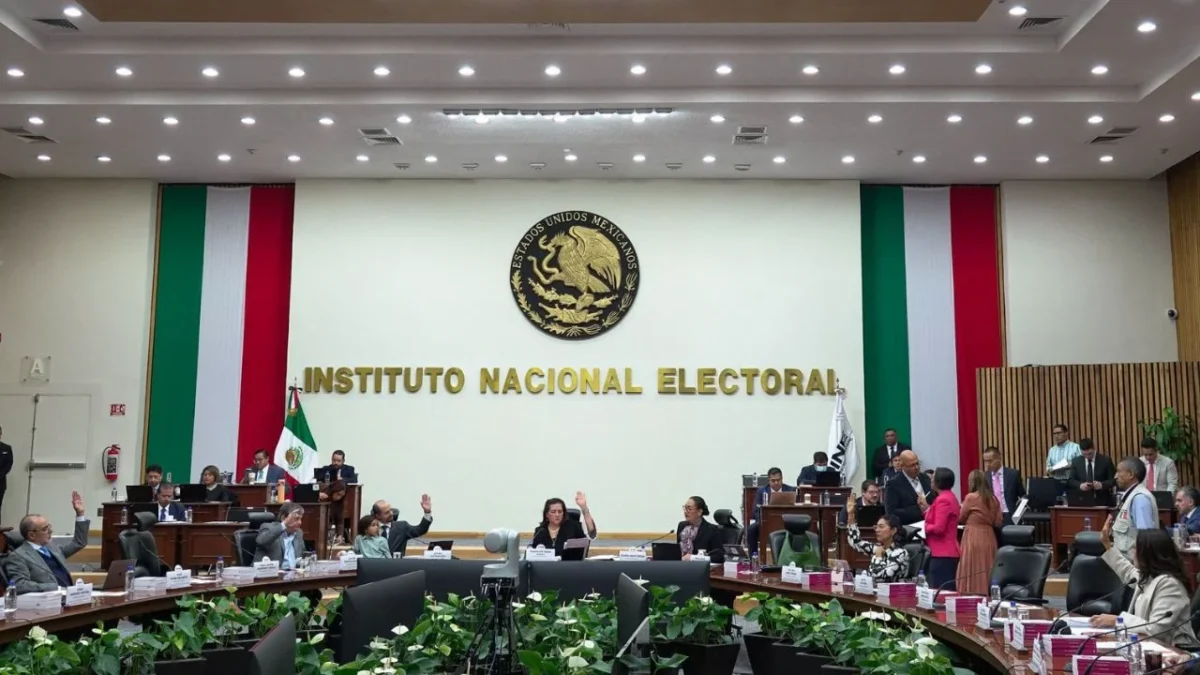 El Consejo General del Instituto Nacional Electoral (INE) aprobó nueve procedimientos administrativos sancionadores oficiosos en materia de fiscalización.