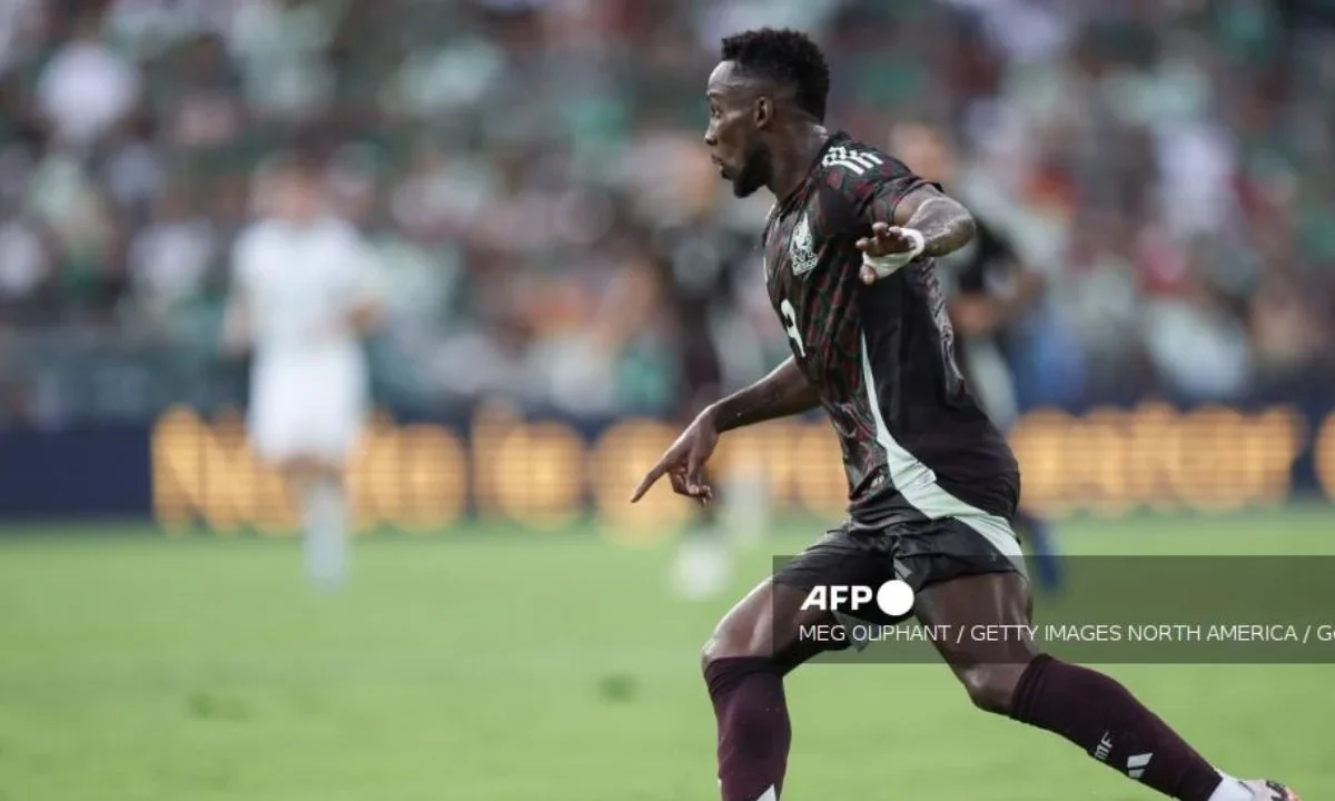 Julián Quiñones empata a CR7 en Arabia
