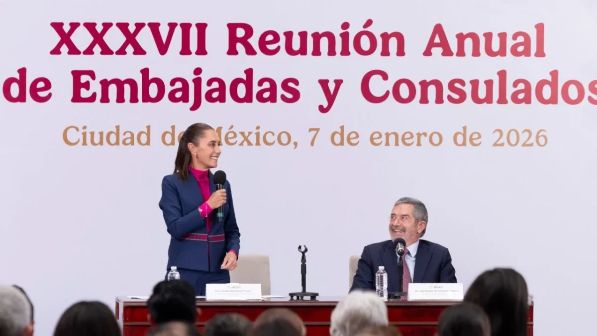 Sheinbaum se reúne con cuerpo diplomático mexicano