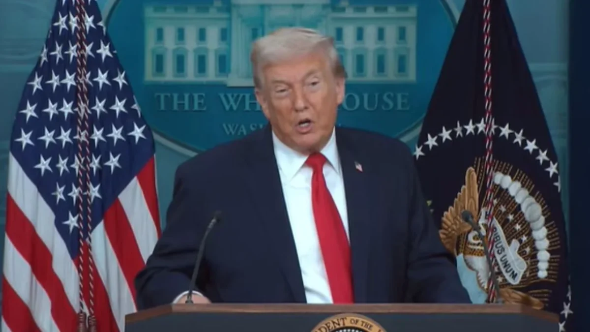 Trump dice que le encantaría involucrar a Machado en transición política venezolana