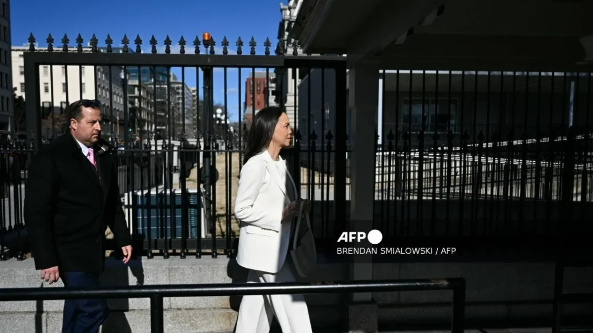 Trump recibe en privado a Corina Machado en la Casa Blanca