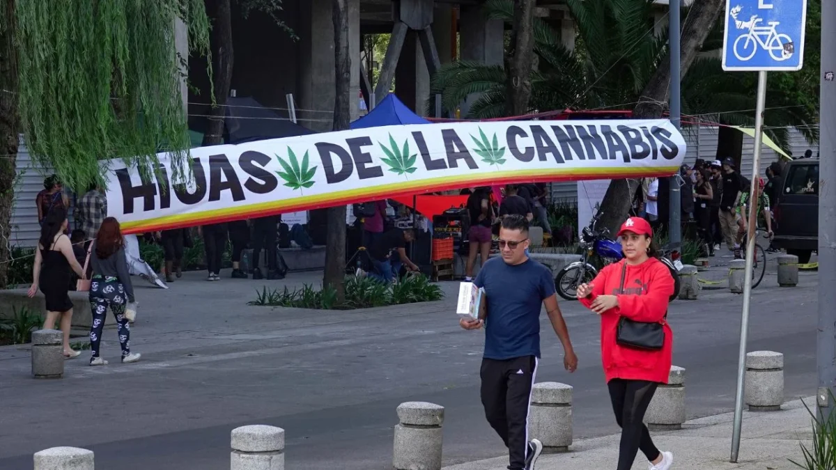 Marchas, concentraciones sociales y rodadas motociclistas y ciclistas podrían generar afectaciones viales en distintas zonas de la Ciudad de México.