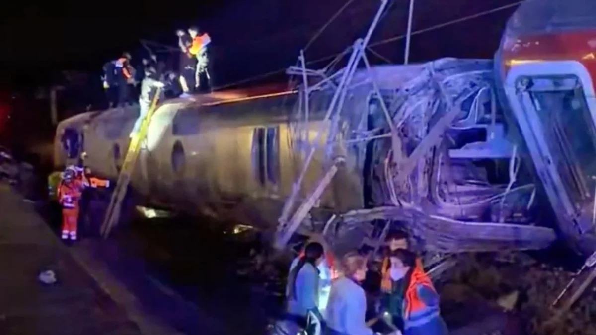 Al menos 21 muertos y decenas de heridos dejaron este domingo 18 de enero la colisión de dos trenes al sur de España.