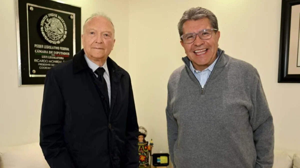 Alejandro Gertz Manero, arribó a la Cámara de Diputados para comparecer ante la Comisión Permanente. Ricardo Monreal, coordinador de los diputados de Morena, recibió al exfiscal en sus oficinas en San Lázaro. Alejandro Gertz Manero arriba a San Lázaro para comparecer como embajador para Gran Bretaña