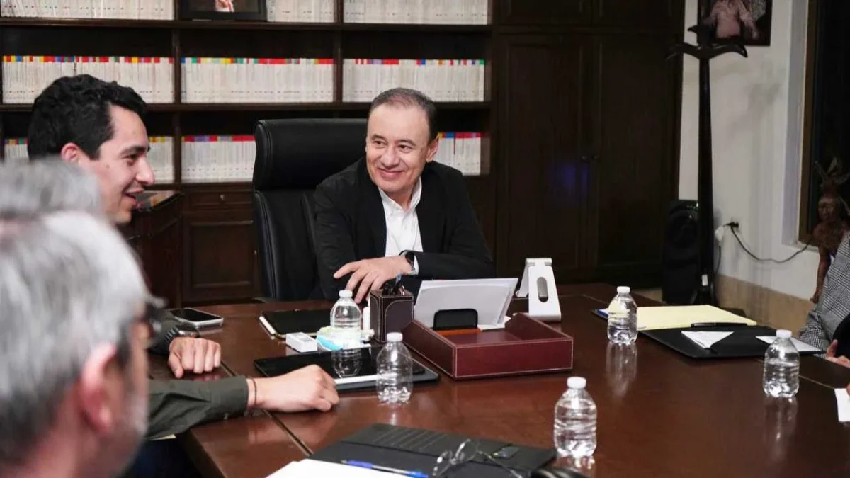 El gobernador de Alfonso Durazo concreta alianza con empresa francesa para creación de academia aeroespacial.