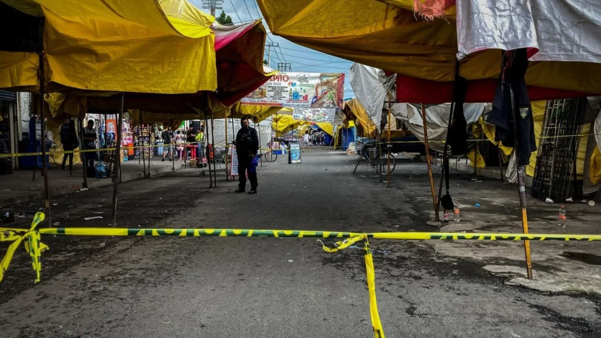 La balacera en la chelería ocurrió en el cruce de las calles Manuel Doblado y Díaz de León, desatando la movilización de elementos de la SSC.