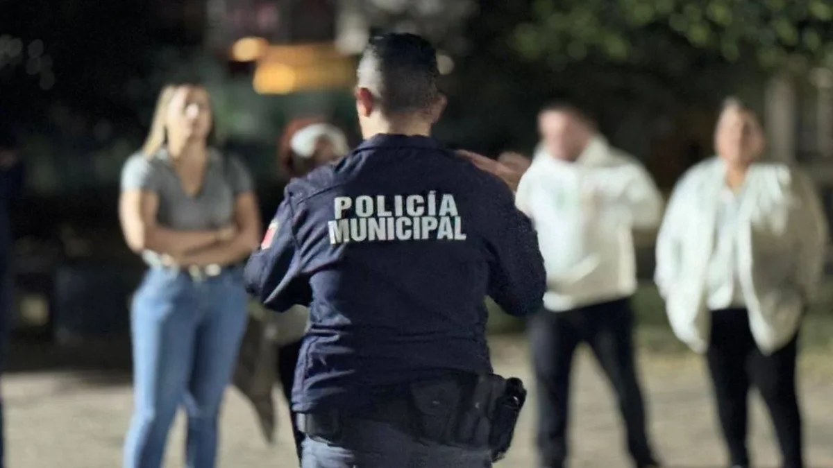 Ciudadanos reportaron la balacera en la colonia Jardines de Catedral en Zamora a donde arribaron los policías que fueron atacados.