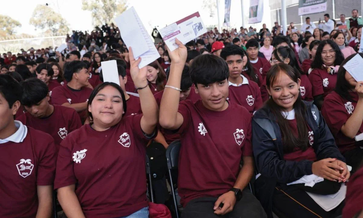 Los beneficiarios de la Beca Benito Juárez se encuentran ansiosos por saber cuándo será la dispersión del primer pago del 2026. Te contamos.