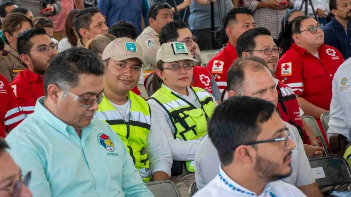 Brindan taller de accesos vasculares a personal del CRUM para beneficiar a habitantes de Campeche con una atención medica de calidad.