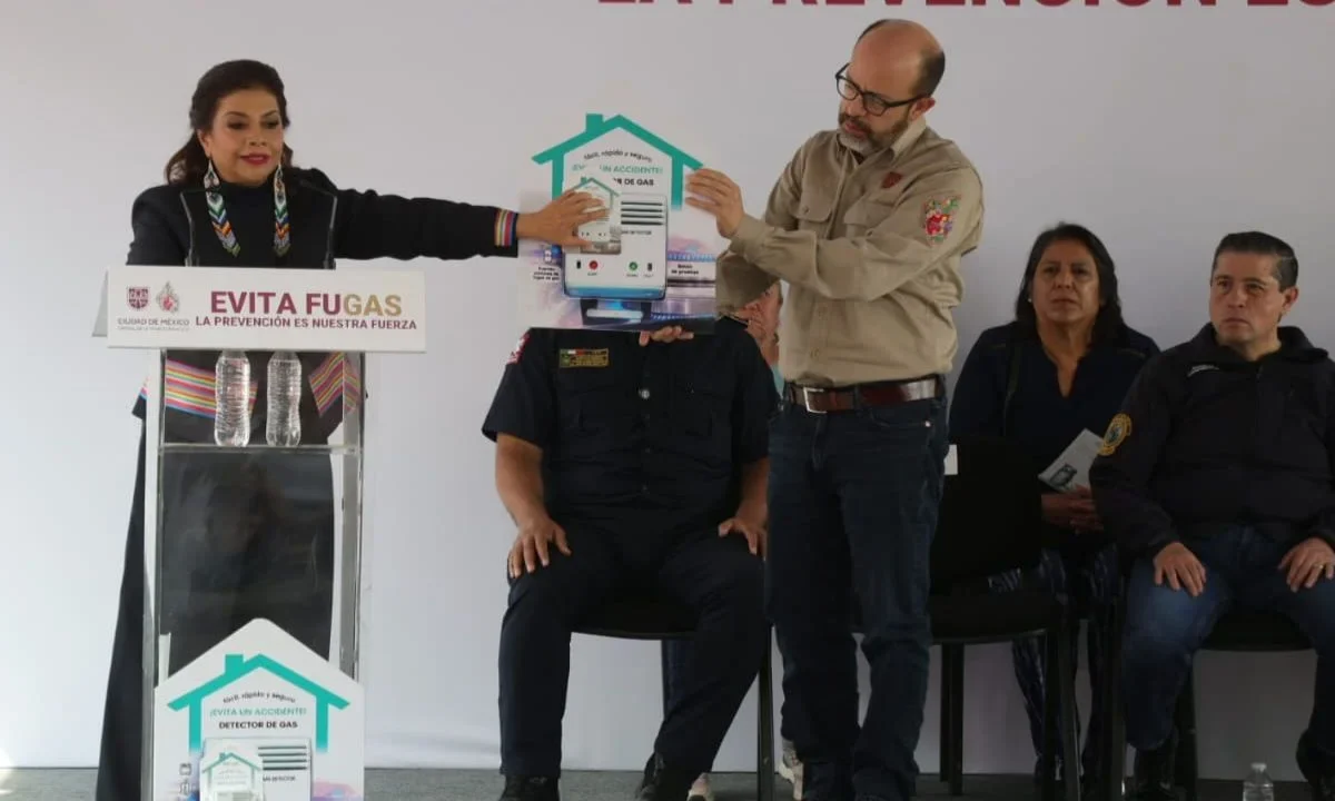 La Jefa de Gobierno, Clara Brugada, inició en Coyoacán el programa 'El detector que salva', para prevenir accidentes en viviendas por fugas de gas.