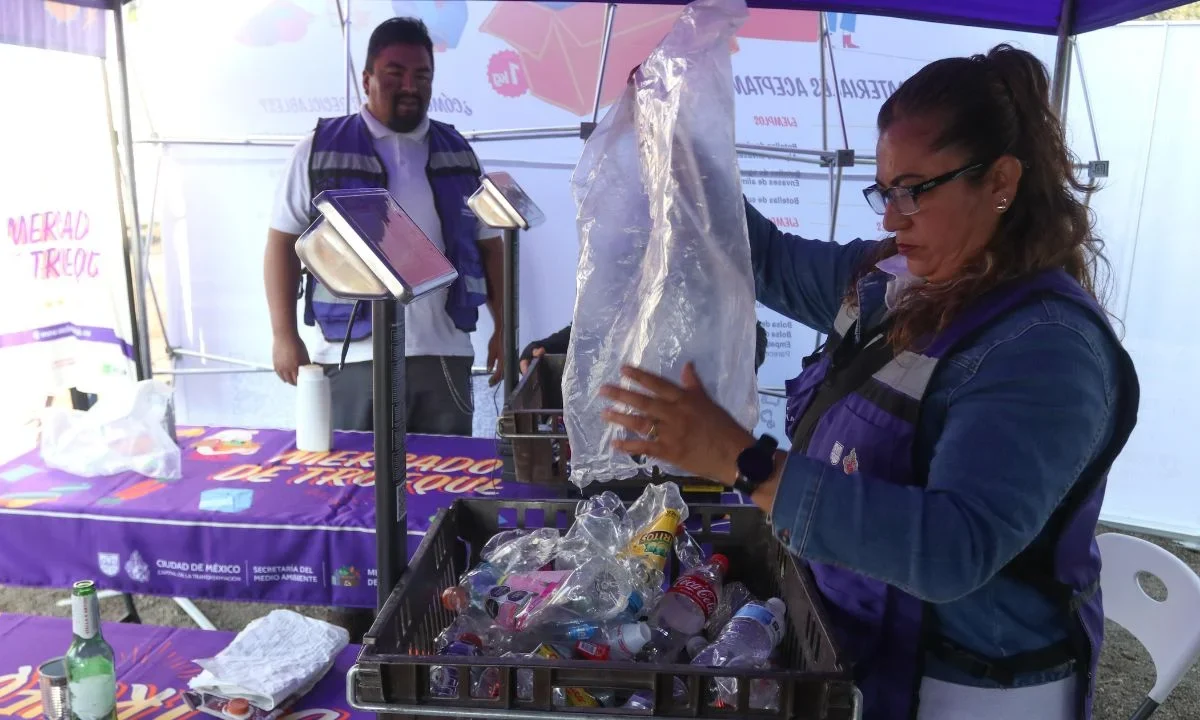 Reciclar tiene recompensa: el Mercado de Trueque 2026 recorrerá parques y alcaldías de la Ciudad de México durante todo el año.