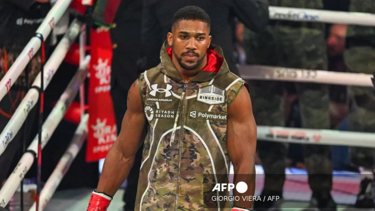 Chofer del boxeador Anthony Joshua enfrentará cuatro cargos por accidente en Nigeria.