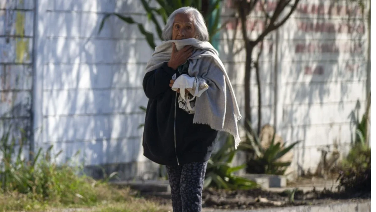 Clima hoy: El frente frío 32 genera lluvias intensas, fuertes rachas de viento y oleaje elevado en las costas del Golfo de México, principalmente en Veracruz y Tamaulipas.