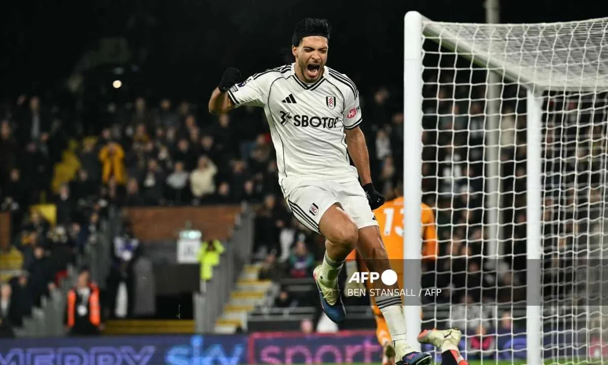 Con el mexicano Raúl Jiménez en la cancha, Fulham vence al Brighton en la Premier League.