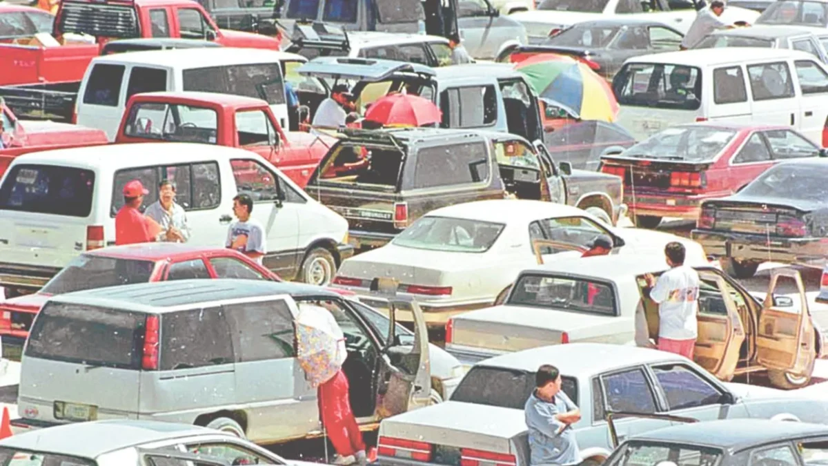 Hacienda confirmó que se podrán seguir regularizando los vehículos conocidos como autos chocolate, pero tendrán que pagar impuestos nuevos.