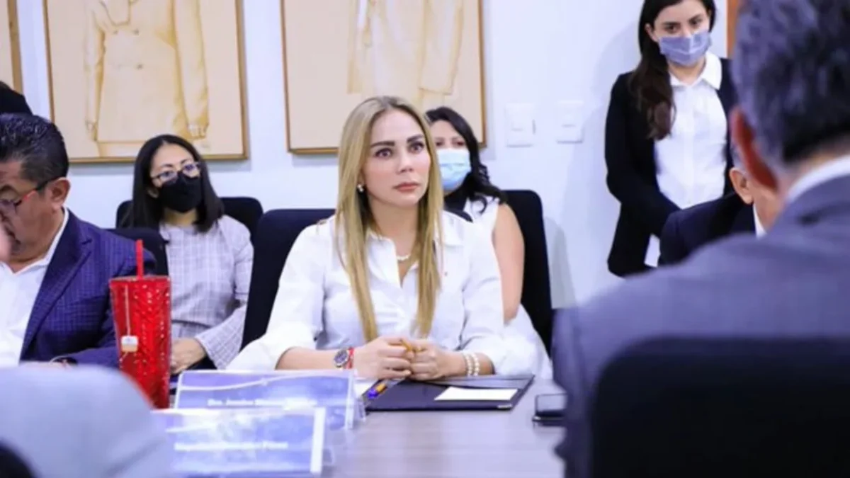 Contraloría inhabilitó a Jessica Blancas y 3 exfuncionarios por contratación con Banco Accendo, que está en proceso de liquidación judicial.