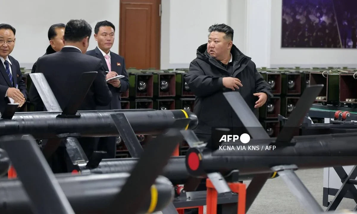 Corea del Norte dispara misil balístico al mar del Este, aseguró el ejército de Corea del Sur.