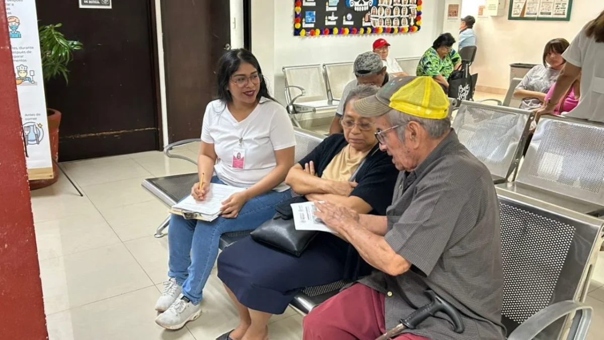 En Campeche se aplicaron encuestas de satisfacción de servicios a personas mayores en unidades de primer nivel de atención médica.