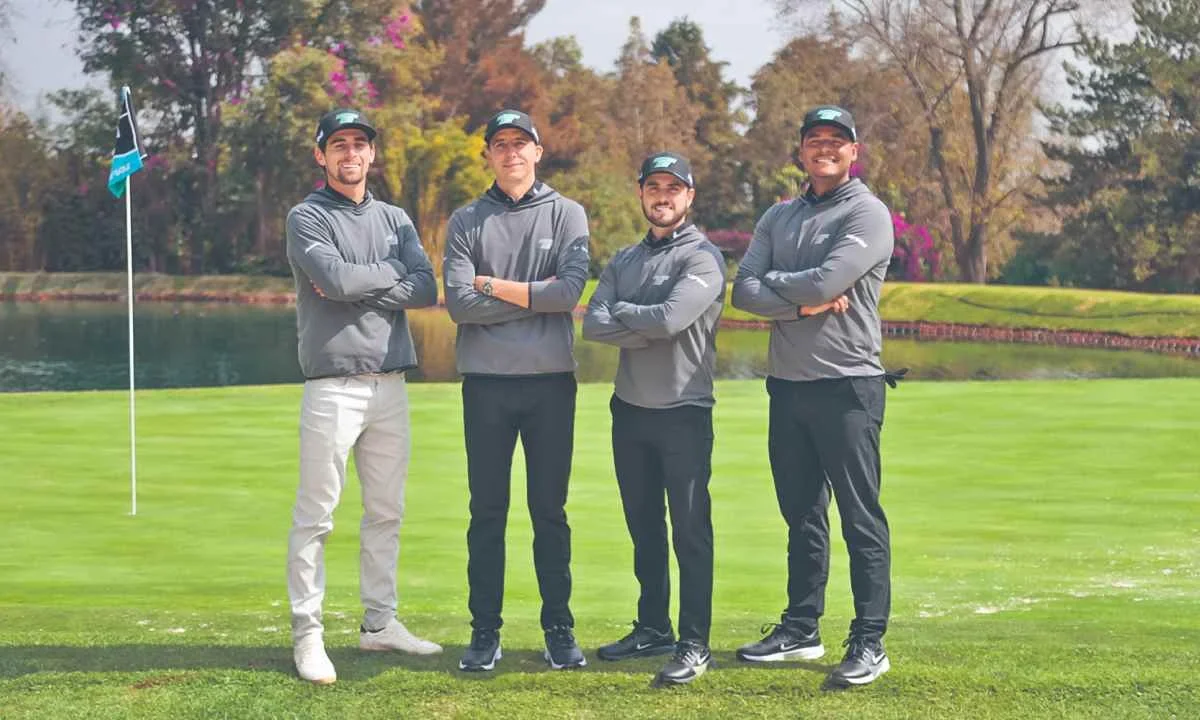 Joaquín Niemann, Carlos Ortiz, Abraham Ancer y Sebastián Muñoz, integrante del equipo Torque GC.