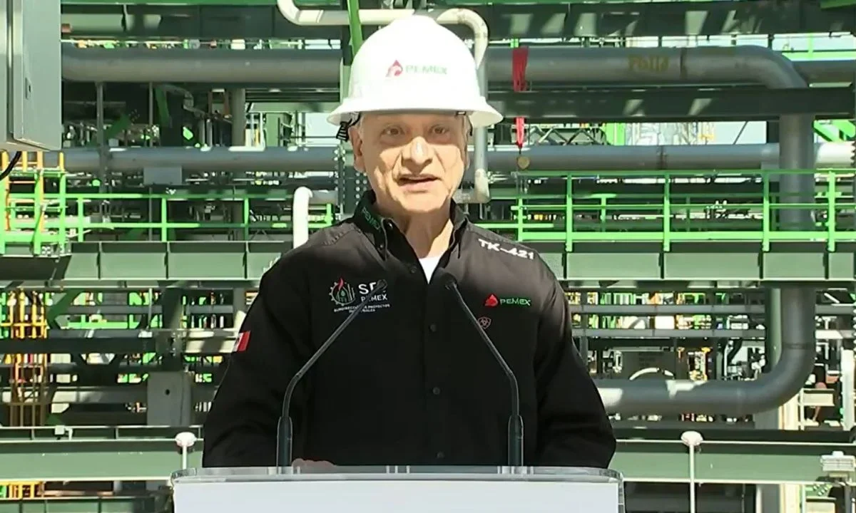Destaca Pemex altos niveles de refinación en México