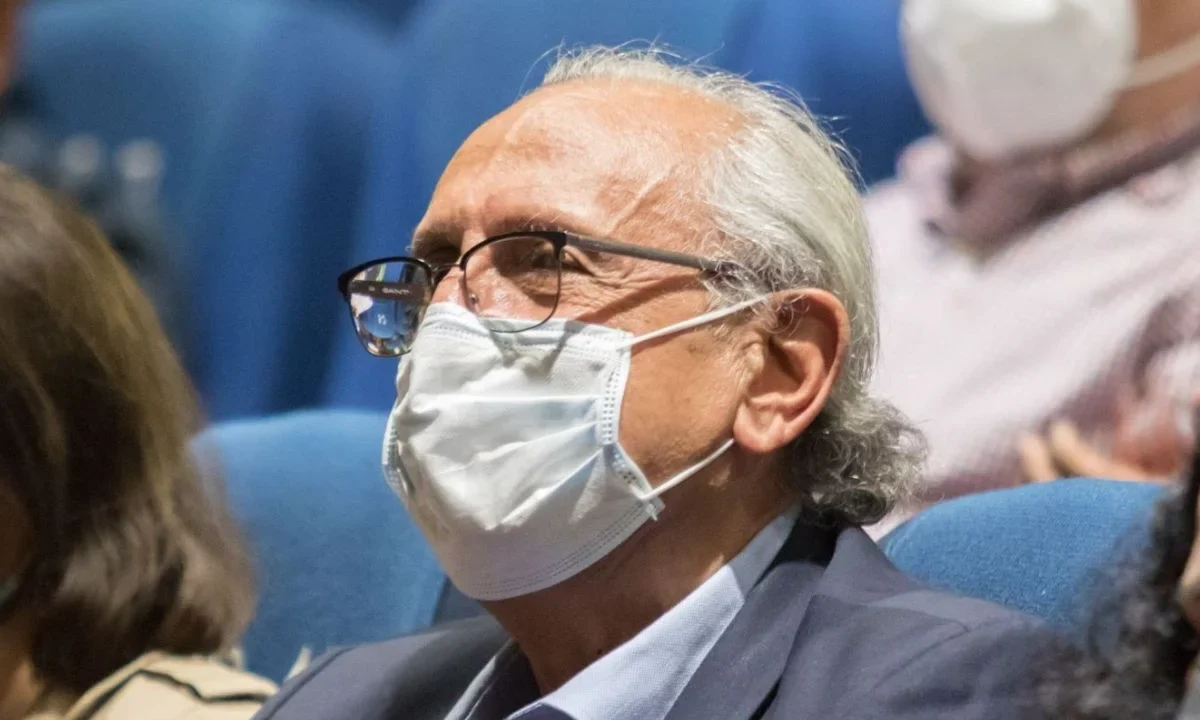 José Antonio Romero Tellaeche, director del CIDE, fue removido de su cargo como director y en su lugar estará, como interina, Ibarra Rojas.