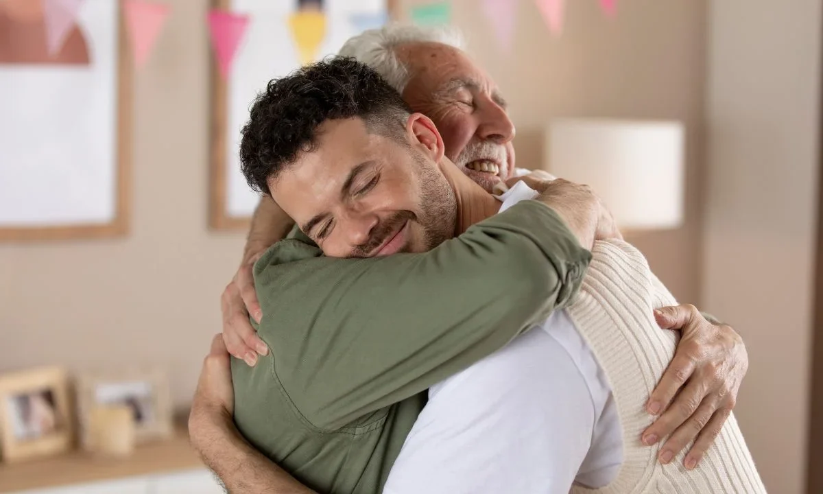 El 21 de enero se celebra el Día del Abrazo, descubre por qué no solo hoy es bueno para la salud dar y recibir este gesto de afecto.