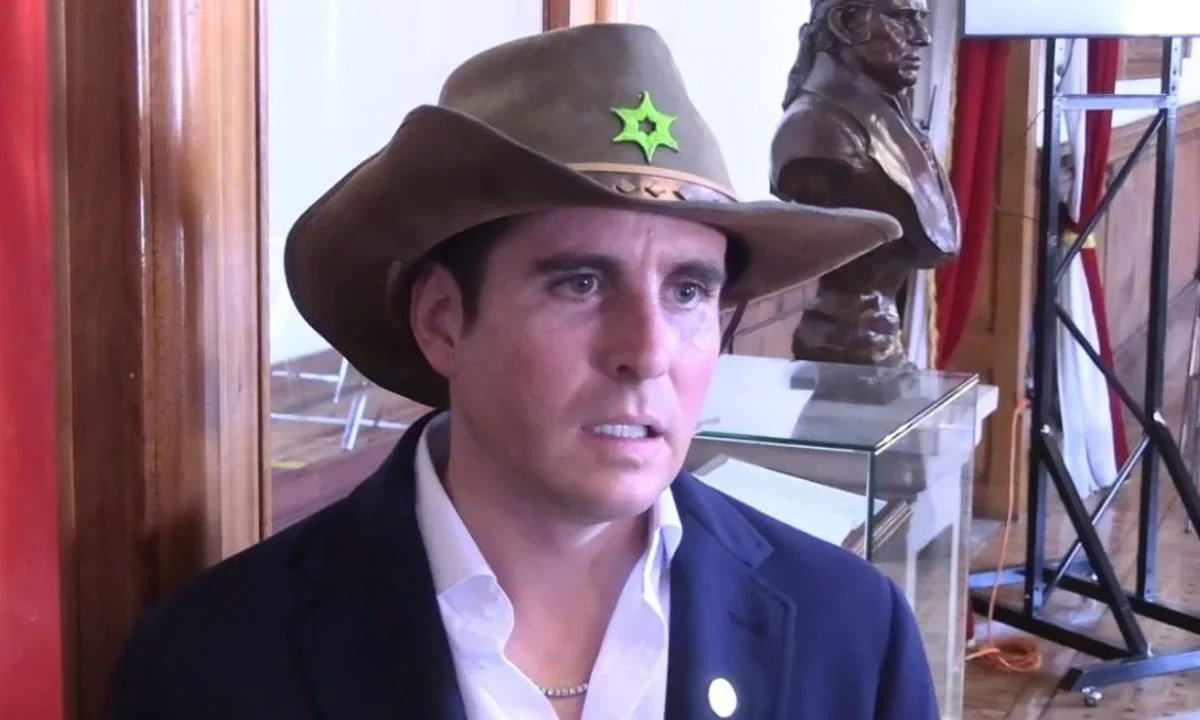 Diputado del Sombrero busca justicia para Carlos Manzo en EU, se reúne con autoridades