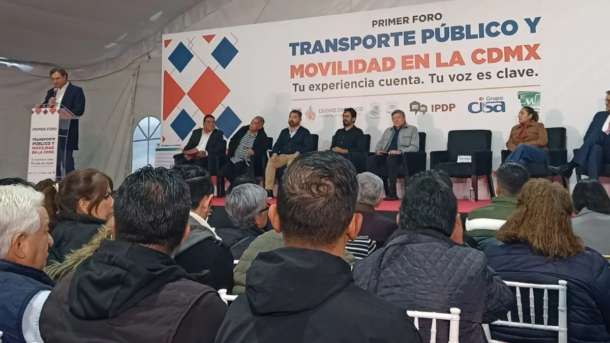 Autoridades capitalinas llevaron a cabo el primer foro de “Transporte Público y Movilidad en la CDMX” para promover la electromovilidad.