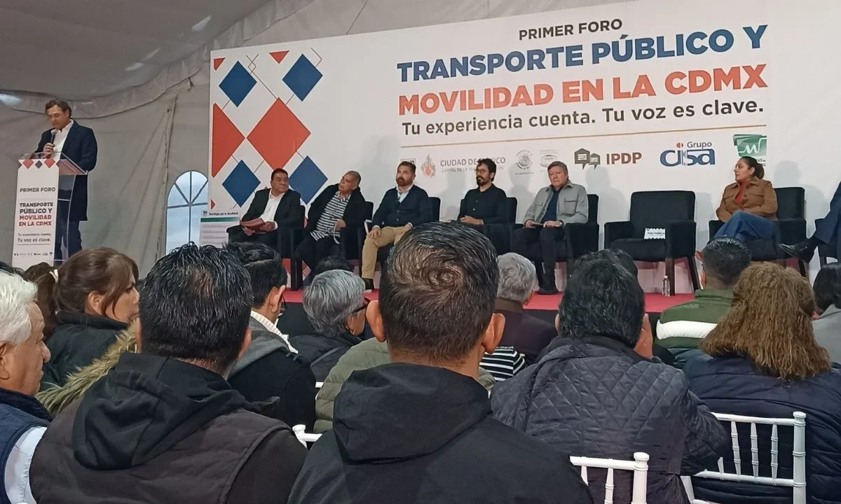 Autoridades capitalinas llevaron a cabo el primer foro de “Transporte Público y Movilidad en la CDMX” para promover la electromovilidad.