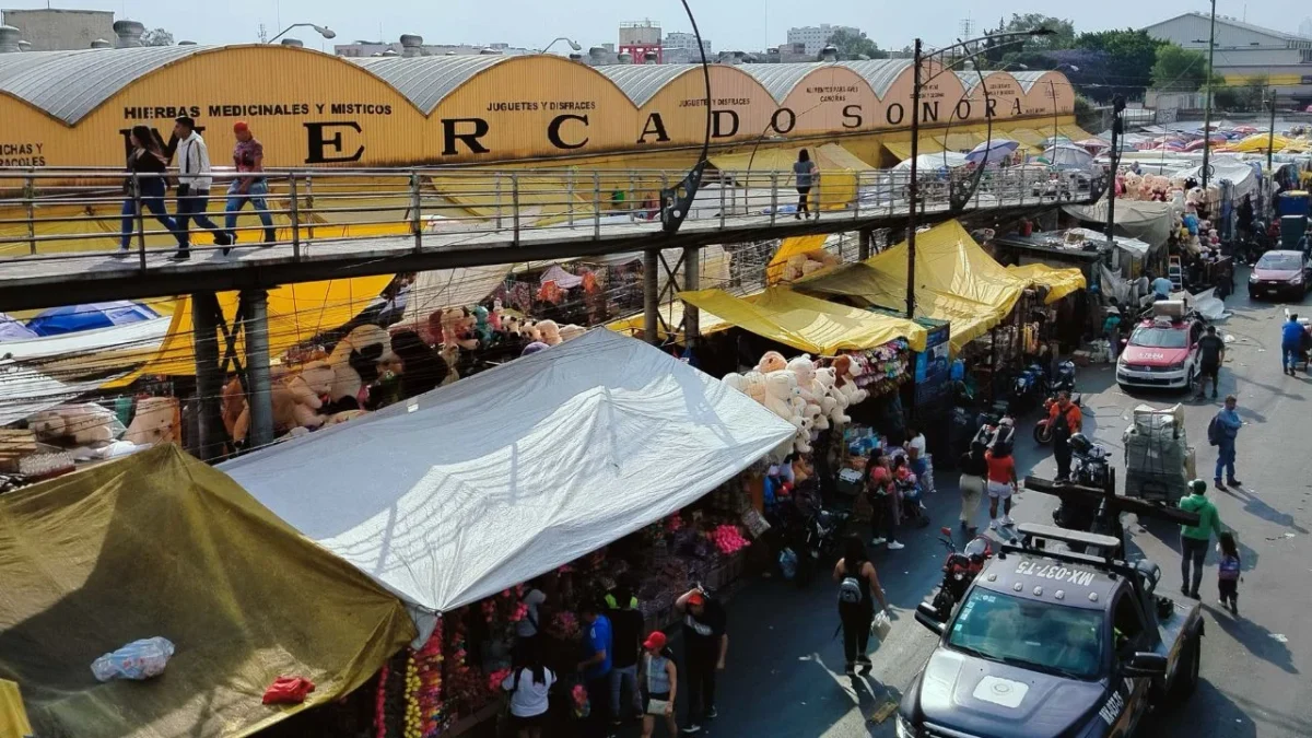 El Mercado de Sonora fue sometido a labores de limpieza y pintura previo a la visita de la jefa de Gobierno, Clara Brugada