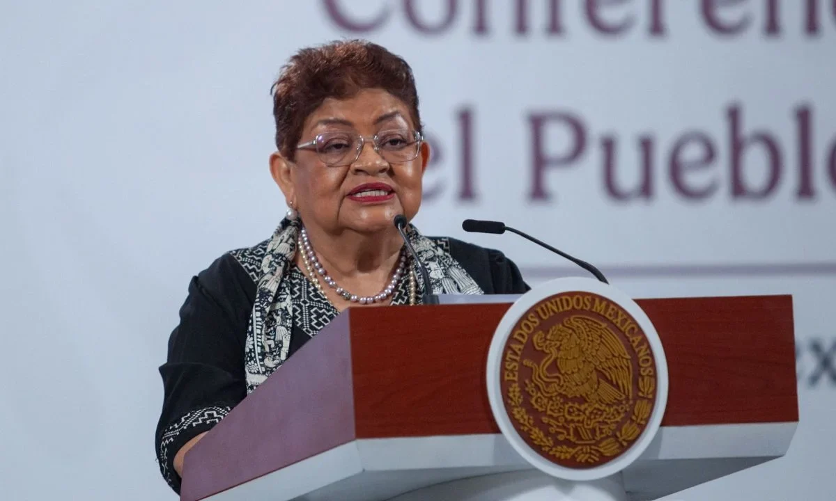 Ernestina Godoy confirma nombramientos en la FGR